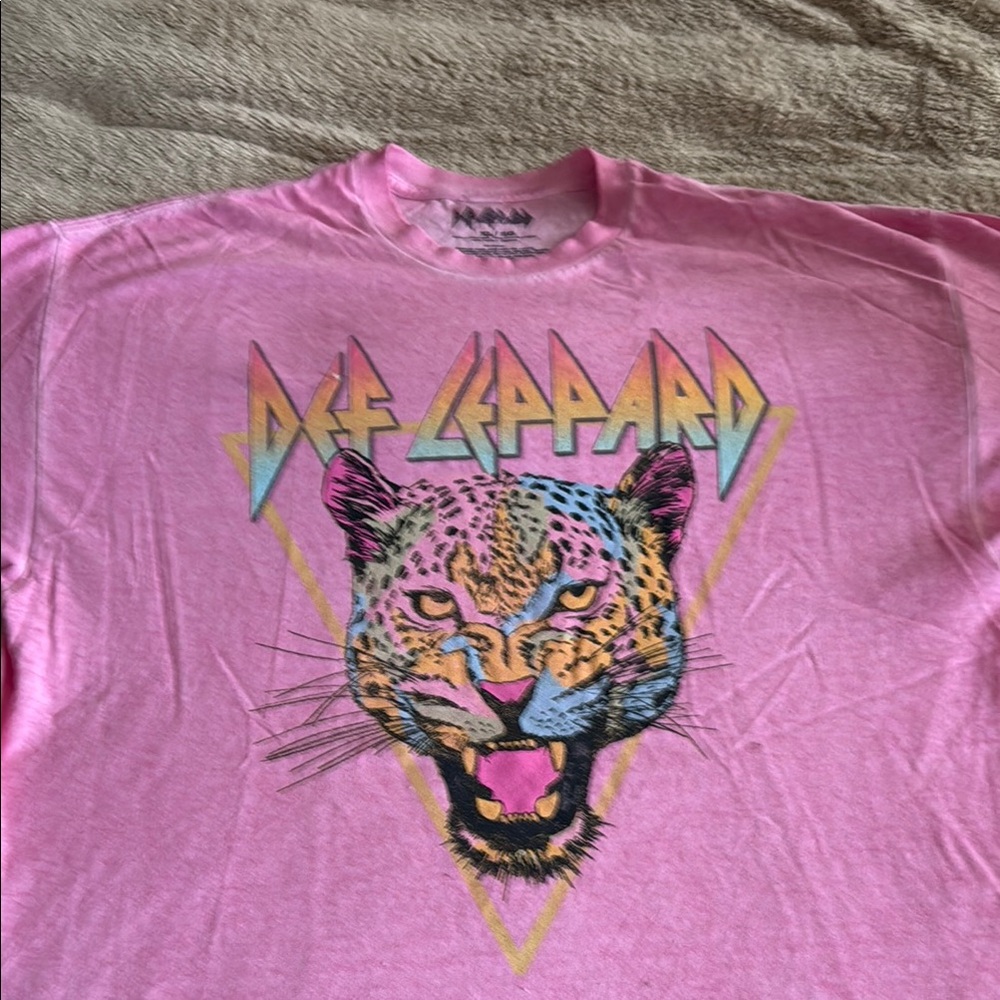 Pink Def Leppard Graphic T-Shirt